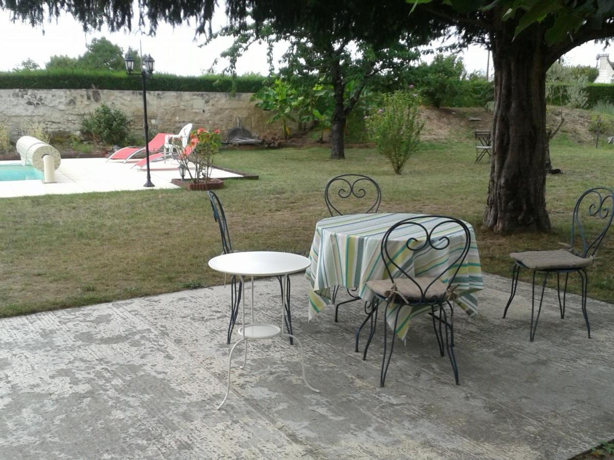 Bed and Breakfast La Recre Restigné Zewnętrze zdjęcie